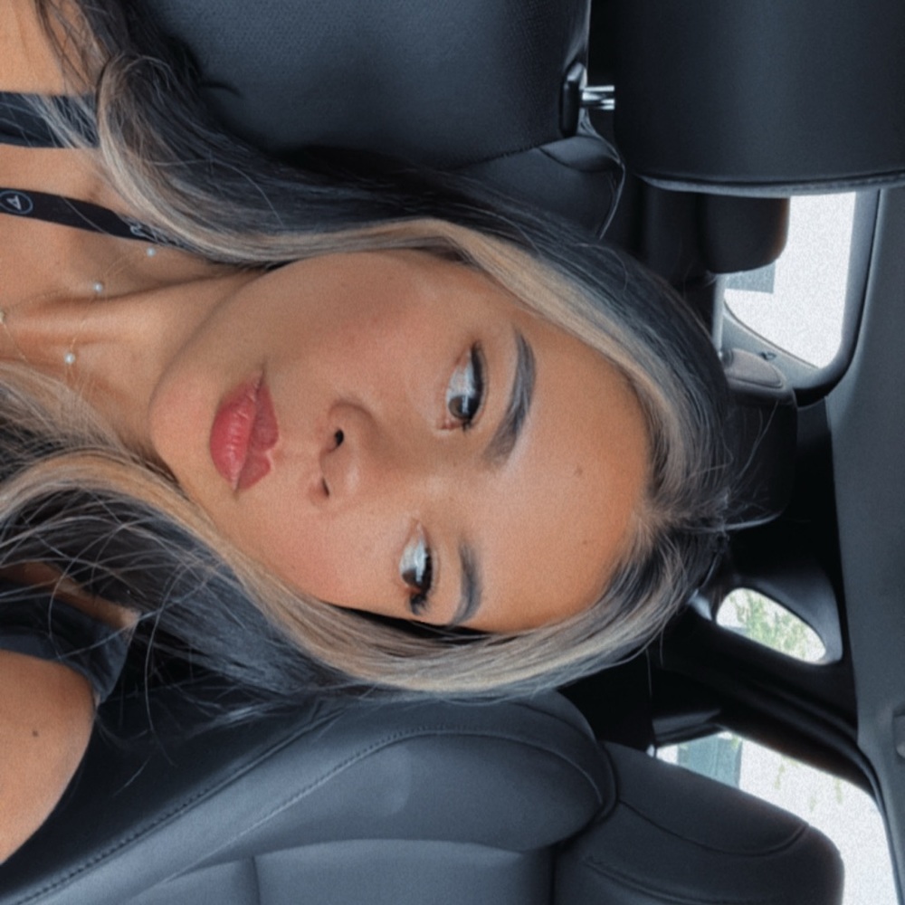 Meet your Posher, Nelizza
